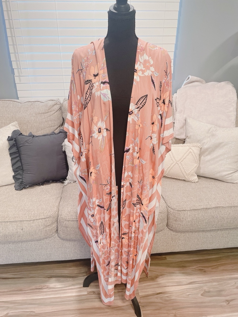 Steve Madden Pink Floral Duster Kimono One Size